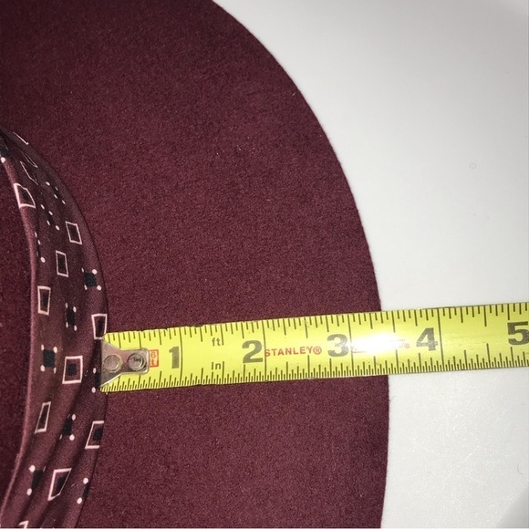 NWT Urban Outfitters Telescope Wrap Scarf Wool Wide Brim Hat Wine main image 6